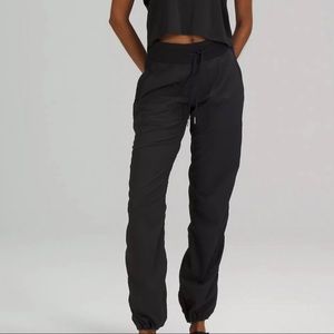 Lululemon Dance Studio Pants Joggers Black Unlined Size 6 TALL